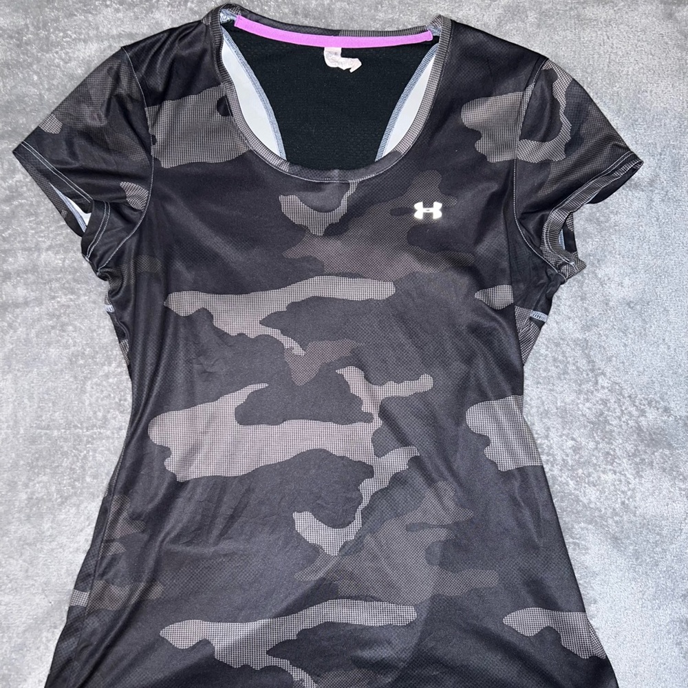 Womens under armor shirt